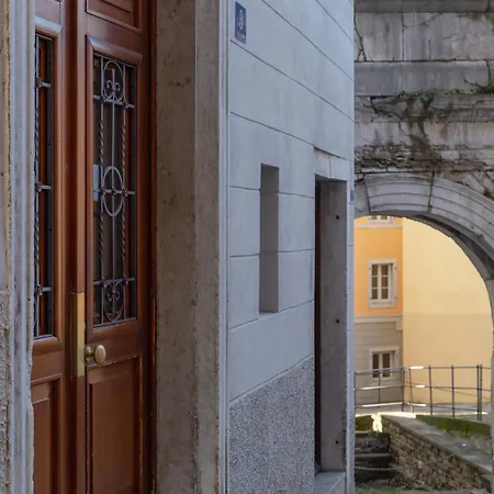 Апартаменты Casa Vacanze All'arco Di Riccardo *