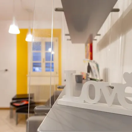 Casa Vacanze All'arco Di Riccardo * Триест